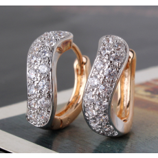 Örhängen med Cubic Zirconia och i 18 K Guldplätering
