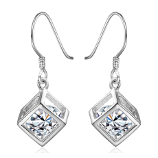 Örhängen "Crystal Square" med integrerade kristaller och i 925 Sterling Silverplätering