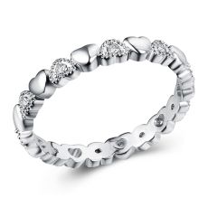 Ring "Loveheart" med många små Cubic Zirconia och i 925 Sterling Silverplätering