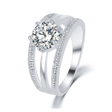 Ring med små Cubic Zirconia i 925 Silverplätering