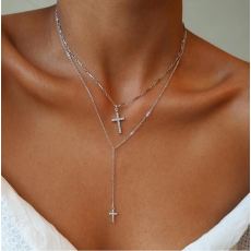 Halsband "Double Cross" med kristaller och i 925 Sterling Silverplätering