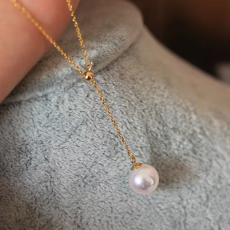 Halsband "Lonely Pearl" med kedja i  18 K Guldplätering