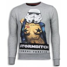 Stormbitch Rhinestone Sweater - Man Tröja Grå