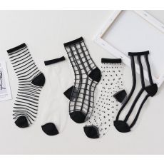 Genomskinliga strumpor