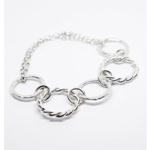 Armband med ringar och kedja
