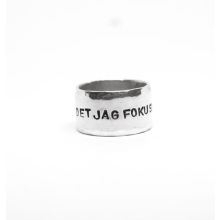 Ring med viktig text