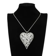 Hollow Heart Halsband