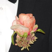 Corsage Ros Korallrosa