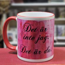 Mugg med rött öra - Det är inte jag