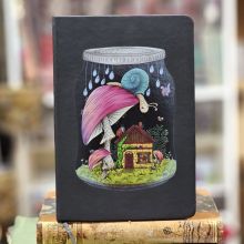 Svart skrivbok - Life in a jar - At home