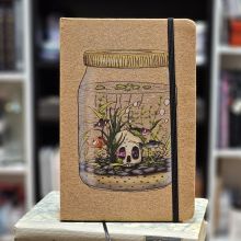 Skrivbok - Life in a jar - Skull and fishes