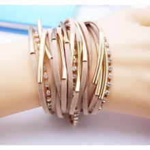 Armband i läder och Strasskristaller samt i 18 K Guldplätering