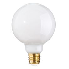 LED-lampa Vit E27 6W 12,6 x 12,6 x 17,5 cm