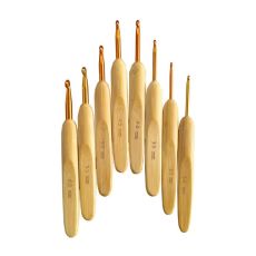 N009 - Set med 8 st. virknålar i finaste bambu