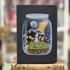 Svart skrivbok - Life in a jar - Snail