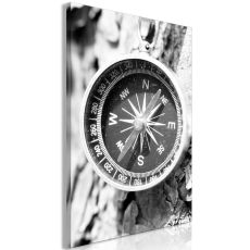 Tavla - Black and White Compass Vertical