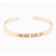 Armband "Never Give Up" i 18K Roséguldplätering