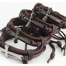 Armband "Cross" i Läder och rostfritt stål
