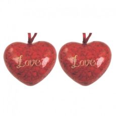 Röda hjärtan 2-pack att hänga med texten love 6.5 cm. julpynt från swerox.