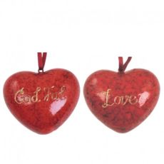 2 röda hjärtan att hänga med texten god jul och love 6.5 cm. julpynt från swerox.
