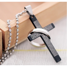 Halsband Lords Prayer Cross med omfamnande ring
