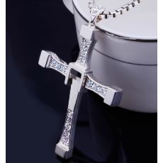 Halsband i rostfritt stål med hänge av kristallprytt kors